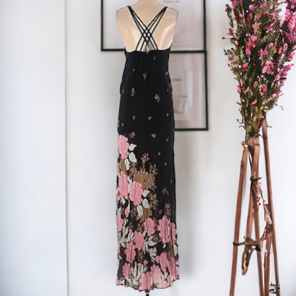 Free People Get To You Floral Printed Maxi Dress in Black Combo Size Small - Picture 9 of 16